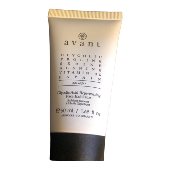 Avant rejuvenating face exfoliator